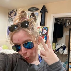 ray-bans aviators, blue and gold